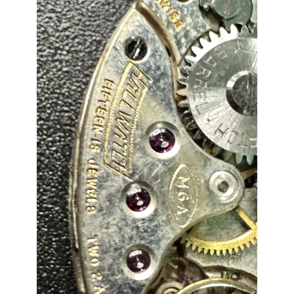 Vintage Hallmark Watch Co 15 Jewels M6A Oval Watch Movement Blue Cabochon Crown